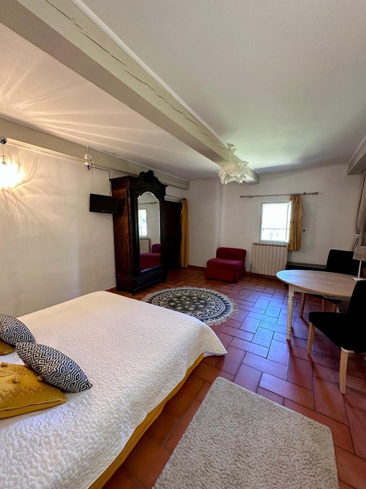 Moulin D'Antelon B&B Крийон-ле-Брав Экстерьер фото